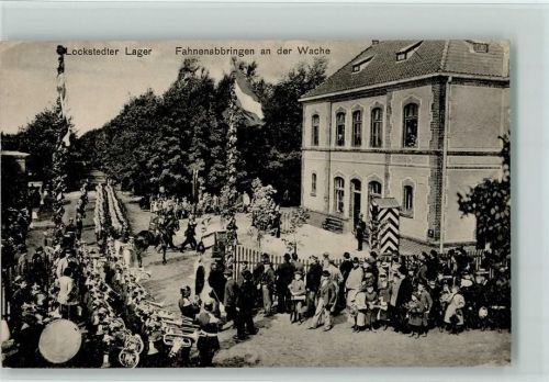 Lockstedt 1918 Lockstedter Lager, Fahnenabbringen an der Wache, gute Erhaltung AK