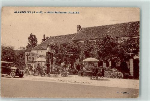 Bagneaux-sur-Loing Hotel Plaise Tankstelle Gebrauchsspuren