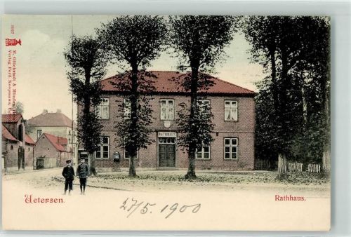 Uetersen Rathaus Briefkasten Kinder Uniform
