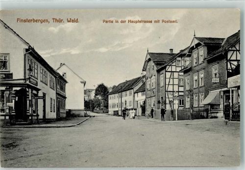 Finsterbergen in der Hauptstraße mit Postamt Fahrrad