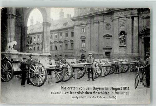 W8000 München König Ludwig III besichtigt erbeutete französische Geschütze vor der Feldherrnhalle Artillerie WK I 1914