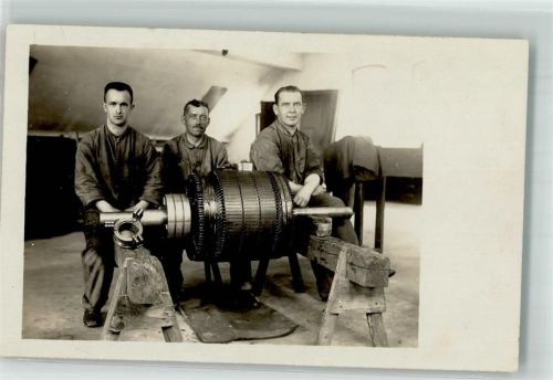 1926 Beruf Mechaniker Reparatur eines 70 PS Motors