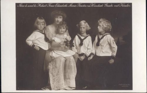 um 1910/20 Frau Elisabeth Marie Fürstin zu Windisch Grätz mit Kinder.,B. K. & W. I.