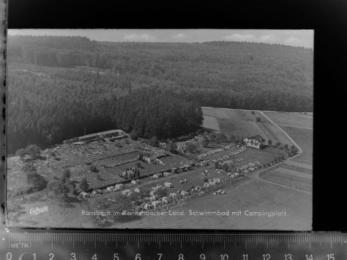 56235 W5412 Ransbach-Baumbach GLASNEGATIV Schwimmbad m. Campingplatz