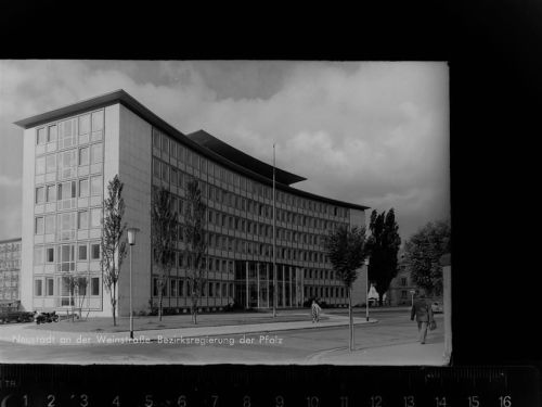 67433 W6730 Neustadt an der Weinstraße GLASNEGATIV Bezirksregierung der Pfalz