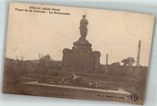 Delle 1927 Kriegerdenkmal Place de la Victoire