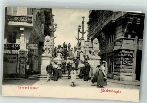 Blankenberghe Apotheke Le grand excalier Denkmal Löwen