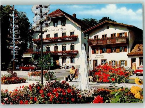 Bergen Hotel Gasthof Post Springbrunnen Maibaum