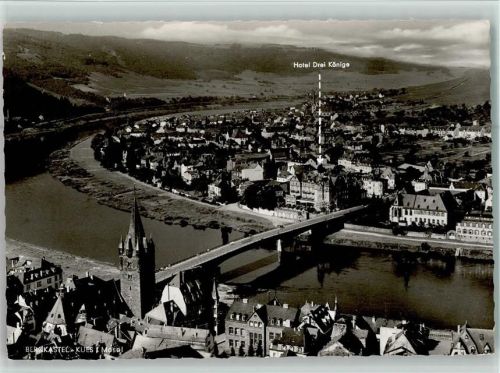 Bernkastel-Kues Blick auf Bernkastel-Kues mit Hotel Drei Könige