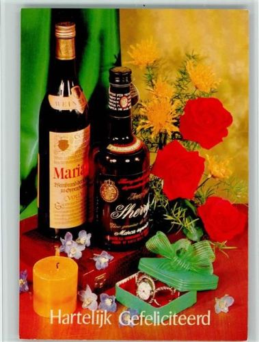 Flasche Maria Cron Weinbrand auf dem Kroko Etui und Damenarmbanduhr zum Geburtstag