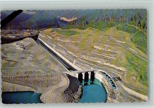 Dawson Creek Fliegeraufnahme Bennett dam spillway