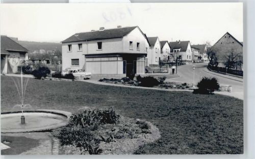 Ober-Rosbach Foto Springbrunnen Fußgänger