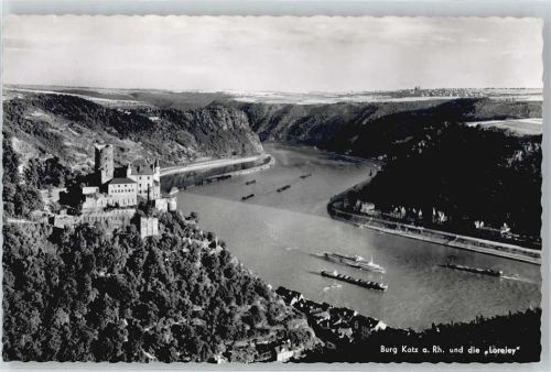 St. Goarshausen Panorama Fluss Schiff Berg Burg