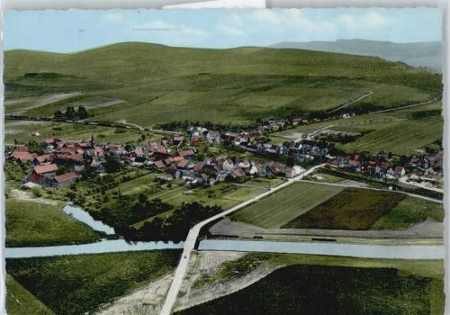 Föhrste Fliegeraufnahme Berg Gesamtansicht