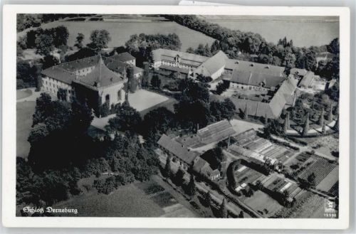 Holle Fliegeraufnahme Schloss