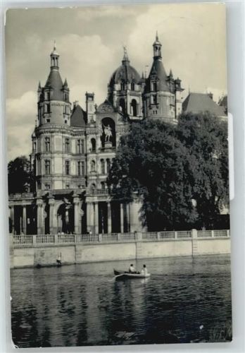 Schwerin Schloss Schule Baum Boot