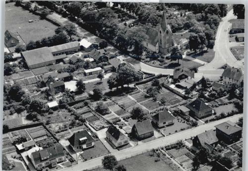 Kropp Fliegeraufnahme Haus Baum Straße Kirche