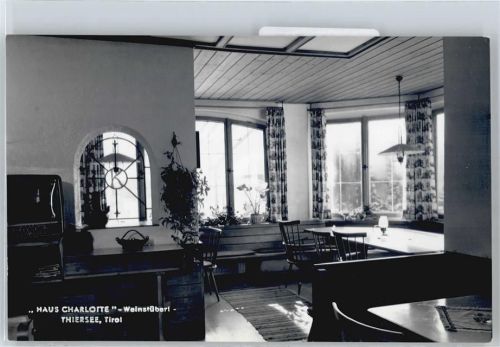 Almen Haus Charlotte, Weinstube