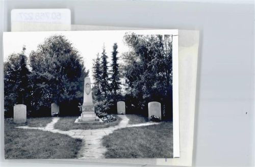 Ahstedt Foto mit Negativ, Ehrenmal