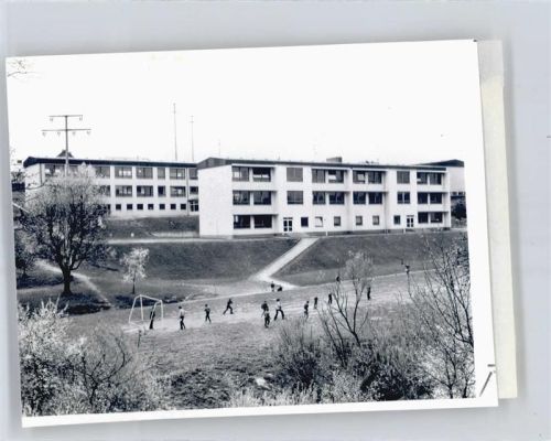 Zahlbach Foto mit Negativ, Sportplatz