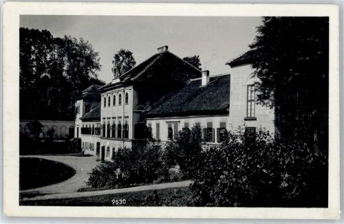 Tábor Tschernowitz, Schloss
