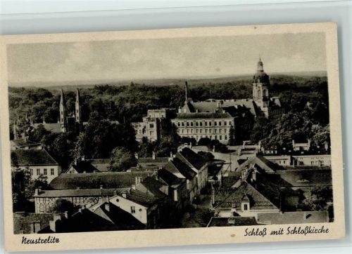 Neustrelitz Schloß mit Schloßkirche