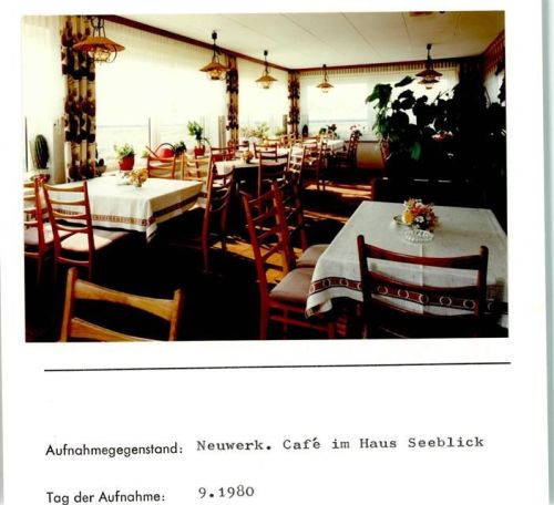 Hamburg-Insel Neuwerk Foto montiert auf Karton Cafe im Haus Seeblick