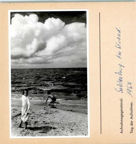 Sahlenburg Am Strand Kinder Foto montiert auf Karton