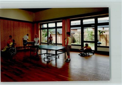 Berensch Postheim Sporthalle Innenaufnahme Tischtennis Rudergerät Rollstuhl