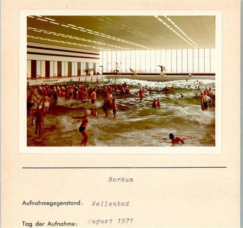 Borkum Wellenbad Innenaufnahme Badekappenpflicht Foto montiert auf Karton