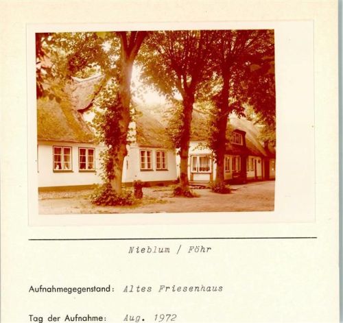 Nieblum Altes Friesenhaus Foto montiert auf Karton