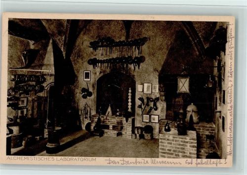 München Deutsches Museum Alchemistisches Laboratorium Laterne Kamin