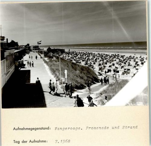 Wangerooge Promenade und Strand Foto montiert auf Karton
