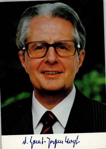 Dr. Hans Jochen Vogel AK