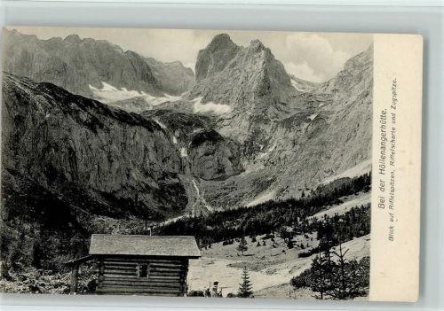 Höllentalangerhütte Höllenangerhütte Blick auf Riffelspitzen Reffelscharte und Zugspitze