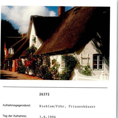 Nieblum Friesenhäuser Foto montiert auf Karton