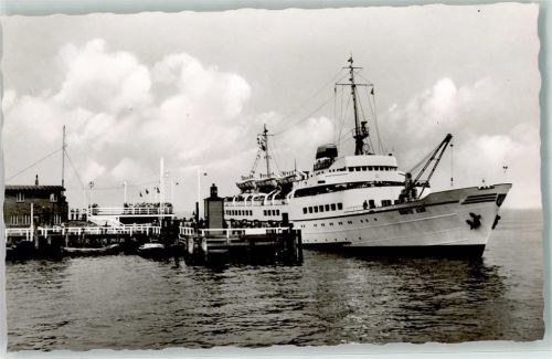 Cuxhaven Schiff Bunte Kuh an der Alten Liebe
