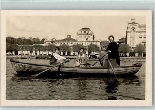 Zürich Ruderboot mit Passagieren