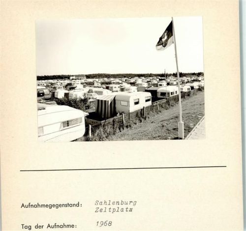 Sahlenburg Zeltplatz Fahne Wohnwagen Foto montiert auf Karton