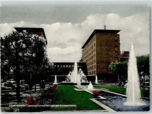Oberhausen Rückseite mit Abschürfungen bzw Kleberesten Springbrunnen am Europa Haus