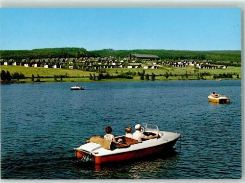 Kell Feriendorf am See Boote Rückseite mit Abschürfungen bzw Kleberesten