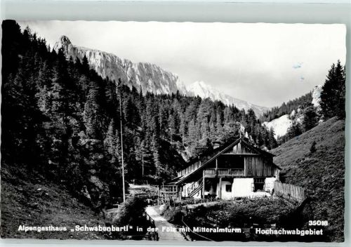 Fölz Alpengasthaus Schwabenbartl in der Fölz mit Mitteralmturm