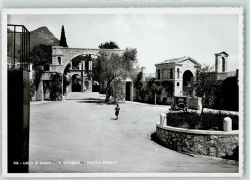 Gardone Riviera Piazza Esterno Il Vittoriale