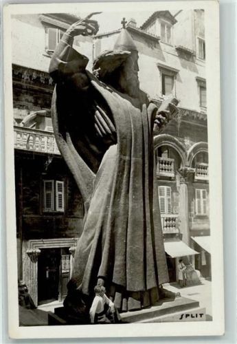 Split Statue AK