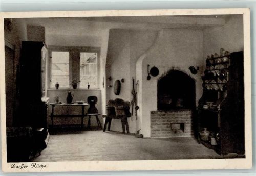 Stralsund Heimatmuseum Darßler Küche Tellerschrank Feuerstelle