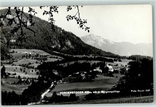 Vorderstoder mit dem Sengsengebirge