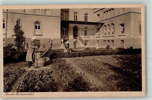 Schwäbisch Gmünd Töchterinstitut St. Loreto Gartenarbeit Zuber Wasserstation