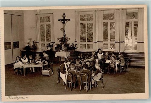Schwäbisch Gmünd Töchterinstitut St.Loreto Kindergarten Kreuz Puppenwiege