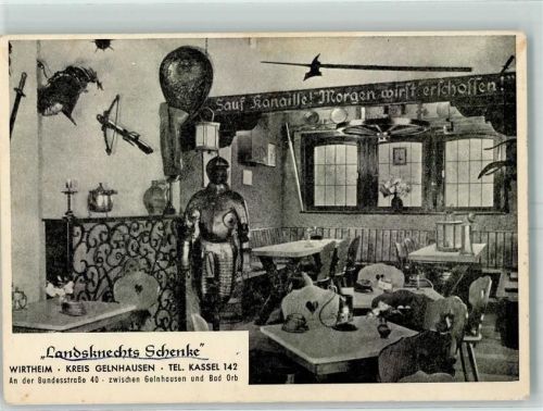Wirtheim Gasthaus Landsknechts Schenke Gastraum Ritterrüstung Armbrust Säbel