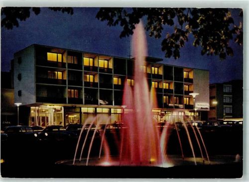 Reutlingen Listplatz Parkhotel Springbrunnen Nachtaufnahme